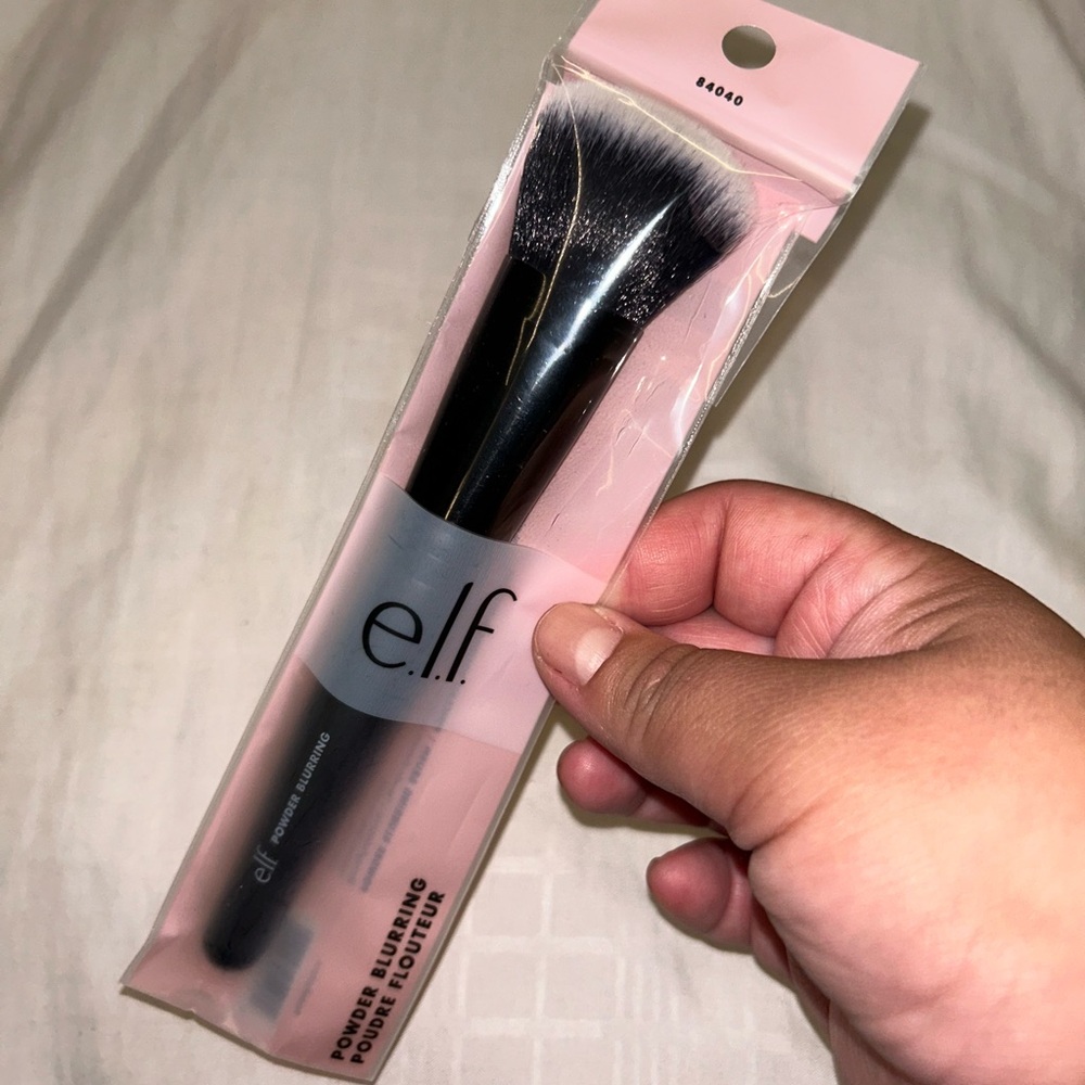 E.L.F. Powder Brush